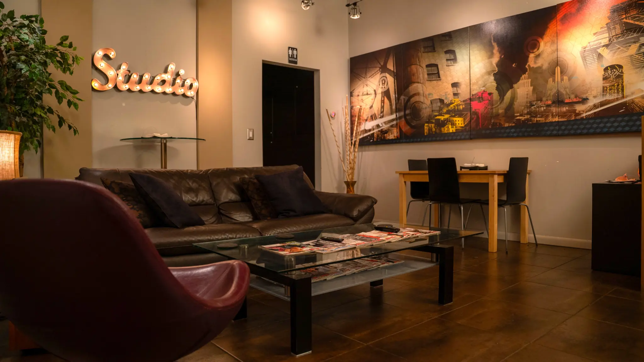 Atlanta Podcast Recording studio lounge